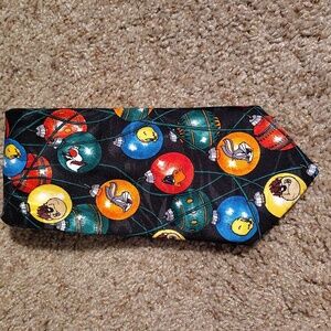 Vtg Looney Tunes Christmas Ornament Silk Tie
